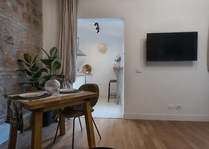 Apartamento La Polveriera, Eleganti E Luminosi Vicino Al Colosseo