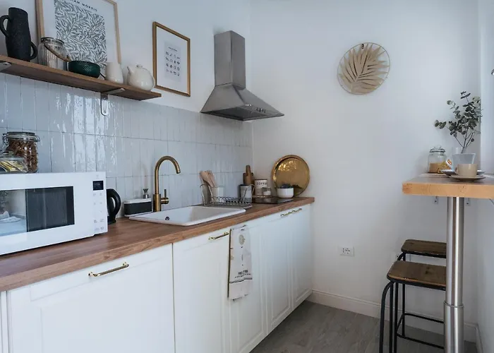 Apartamento La Polveriera, Eleganti E Luminosi Vicino Al Colosseo *